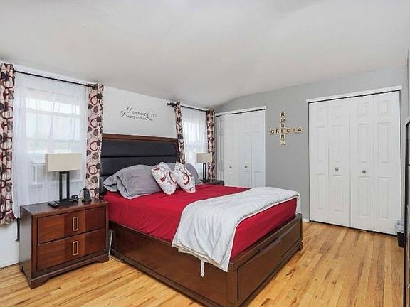 4th image of 16 Longdale St Floor 1
