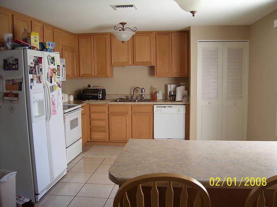 2nd image of 3813 E Pershing Ave