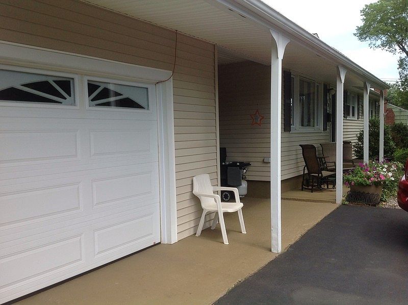 42 Raffia Rd, Enfield, CT 06082 Zillow