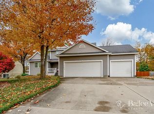 5167 Chanick St, Norton Shores, MI
