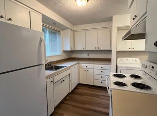 2215 Alabama St #4, Bellingham, WA 98226