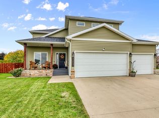 4203 18th St S, Moorhead, MN 56560