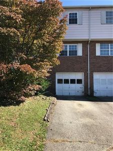 973 Academy Heights Dr, Greensburg, PA, 15601