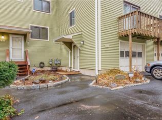 40 Foxon Hill Rd UNIT E12, New Haven, CT 06513