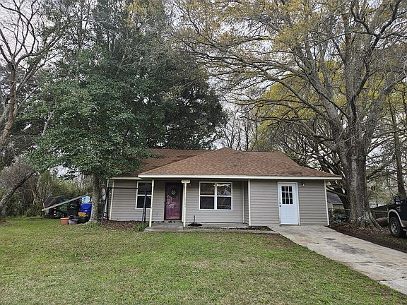 2nd image of 1165 Rivercrest Dr