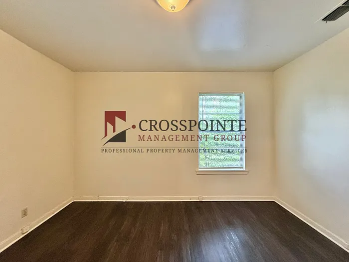 430 E Hudson St — Photo 12