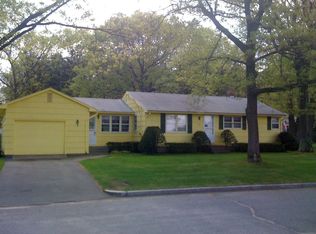 100 Anniversary St, Springfield, MA 01104