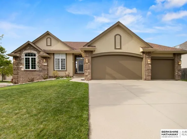 16040 Manderson St, Omaha, NE 68116