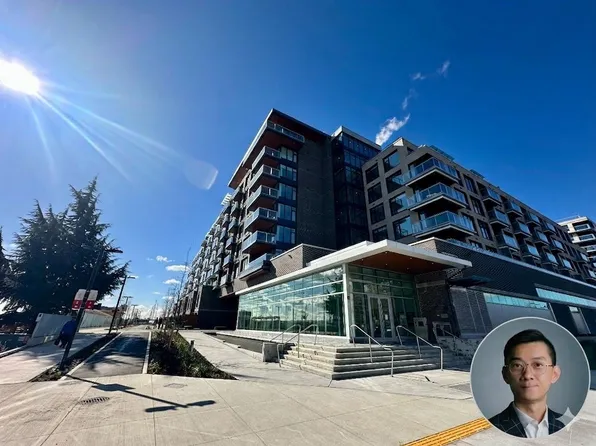 755 Harbourside Dr #501, North Vancouver, BC V7P 3R7