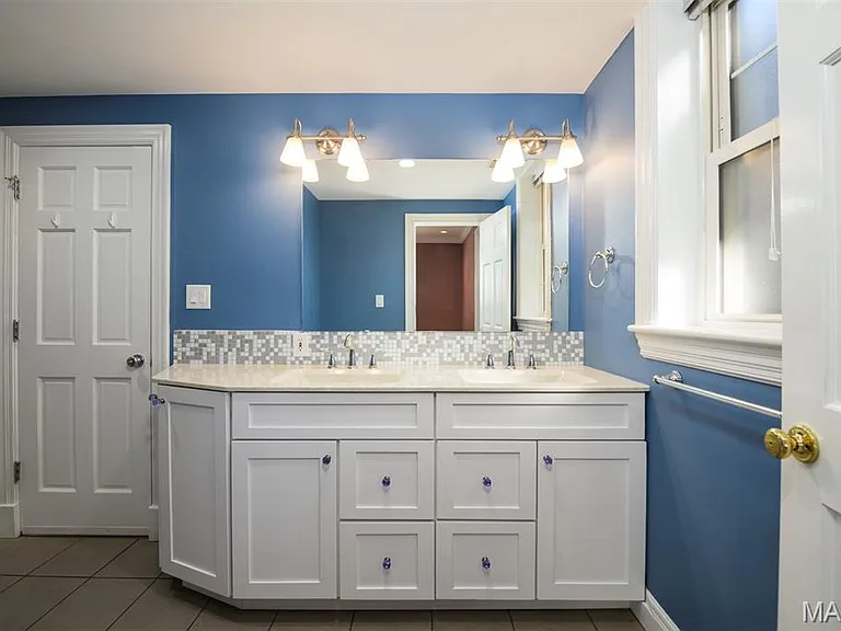 7331 Forsyth Blvd #1E — Photo 16