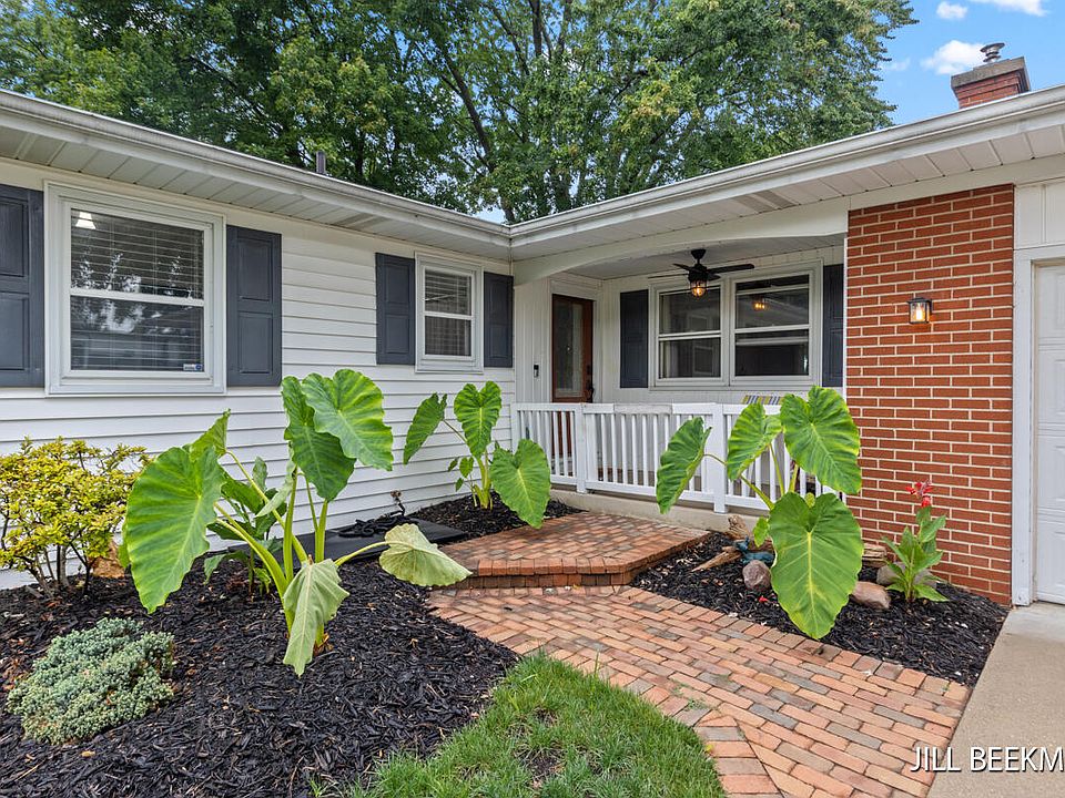 7901 Hollyhock Ave, Jenison, MI 49428 MLS 23030478 Zillow