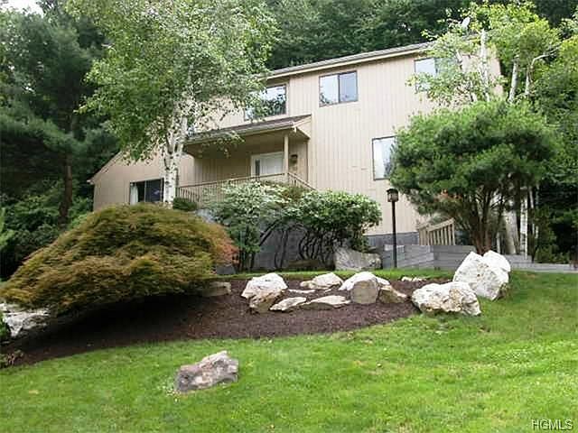 1st image of 10 Cherry Hill Ct