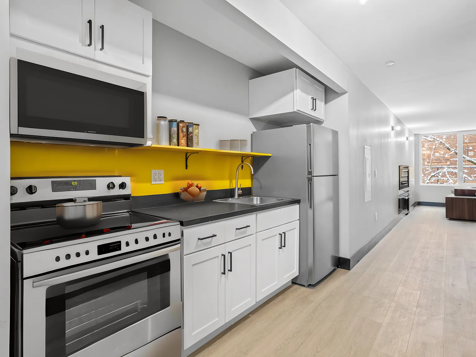 763 Lexington Avenue — Photo 2