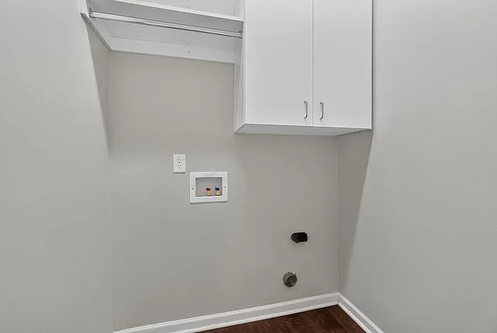 15552 Smithfield Dr — Photo 16