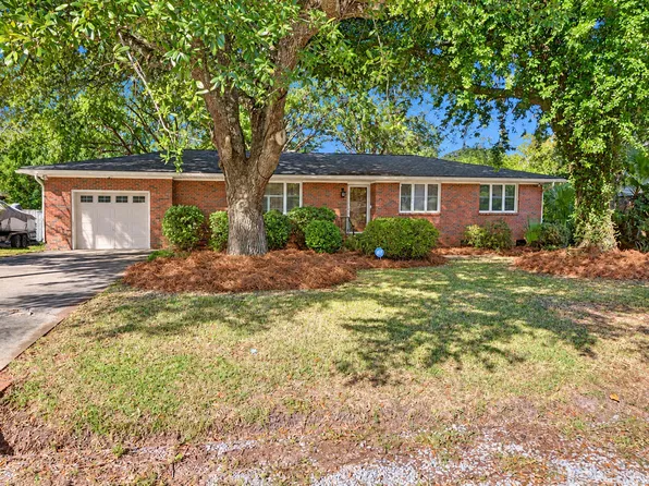 1815 Dunbarton Dr, Charleston, SC 29407