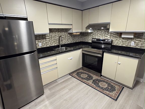4th image of 550 2nd St #2