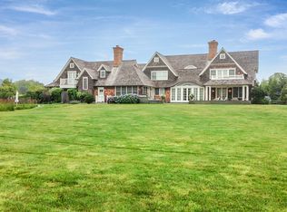 137 Halsey Ln, Water Mill, NY 11976