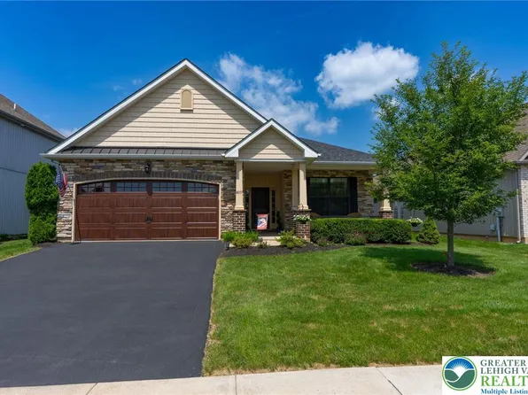 4097 Clearbrook Rd, Emmaus, PA 18049