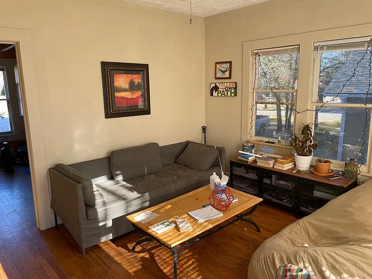304 N Haswell Dr #A — Photo 3