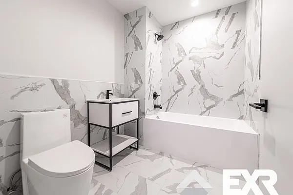 Rented by EXR | media 12