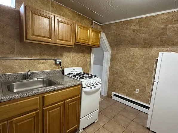144 Murray St #C2, Elizabeth, NJ 07202