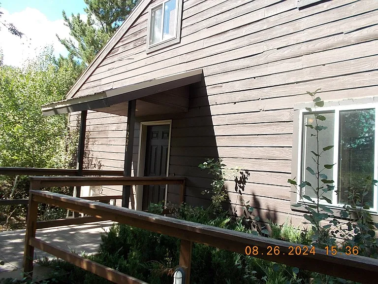 1221 Florida Rd — Photo 2