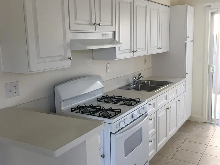 4920 Nautilus St #B — Photo 4