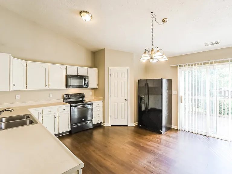 5654 Fair Ridge Pl — Photo 6