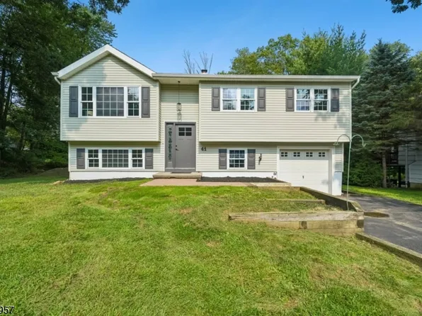 41 Paula Dr, Washington Twp., NJ 07853
