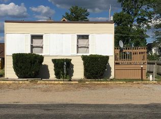 472 W Hickory Rd, Battle Creek, MI 49017