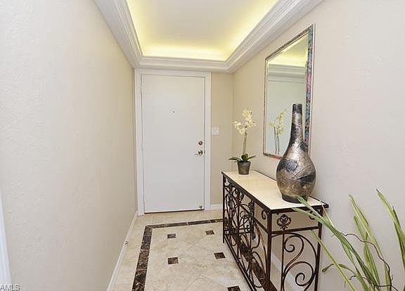 5th image of 26131 Hickory Blvd APT 6C