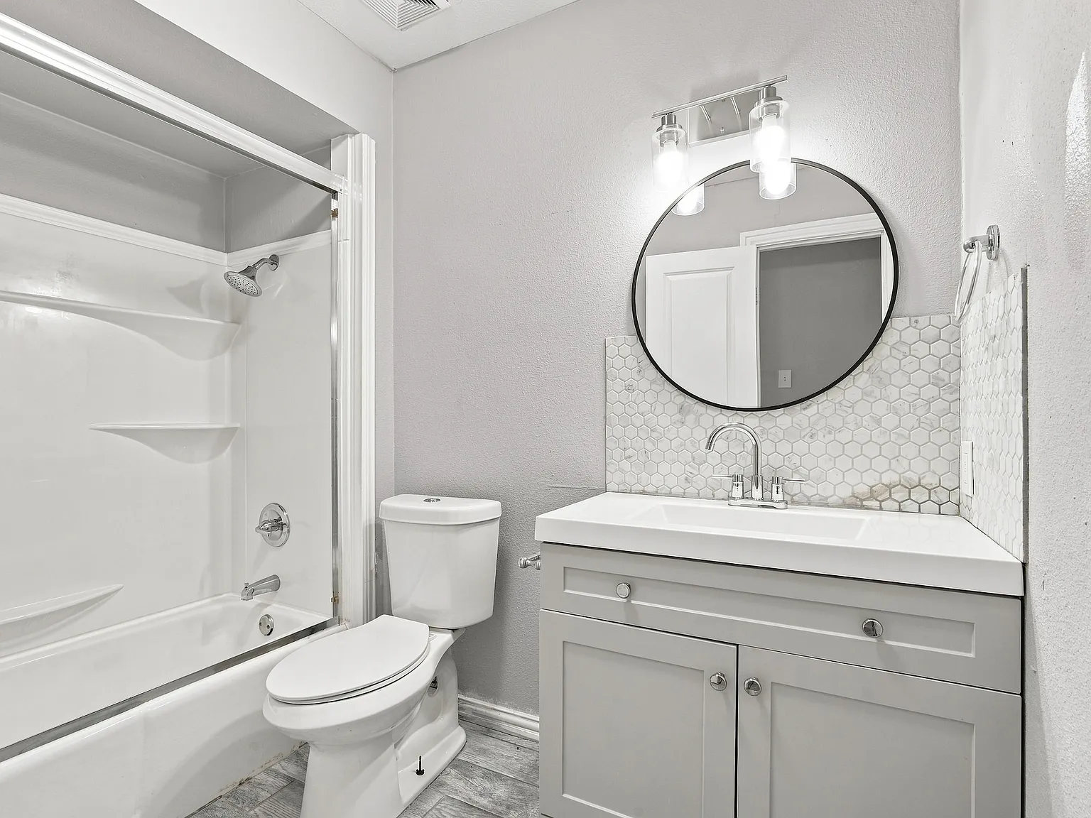 2 bed, $1,700 — Photo 3