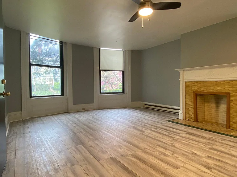409 Morewood Ave #1A — Photo 2