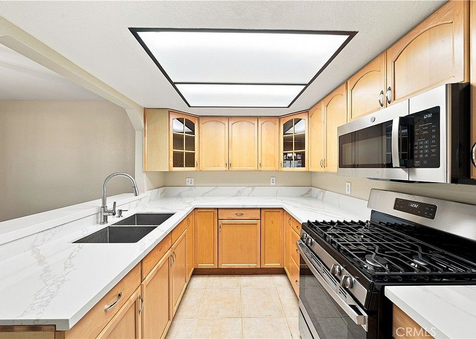 1st image of 600 Central Ave APT 305