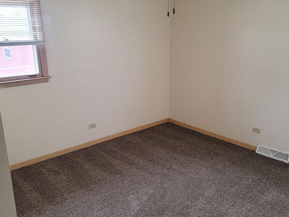 1st image of 15341 Ellis Ave