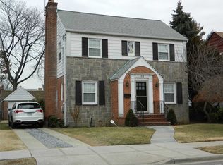 455 W Valley Stream Blvd, Valley Stream, NY 11580