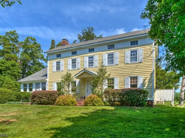 78 Clover Hill Rd, Raritan Twp., NJ 08822