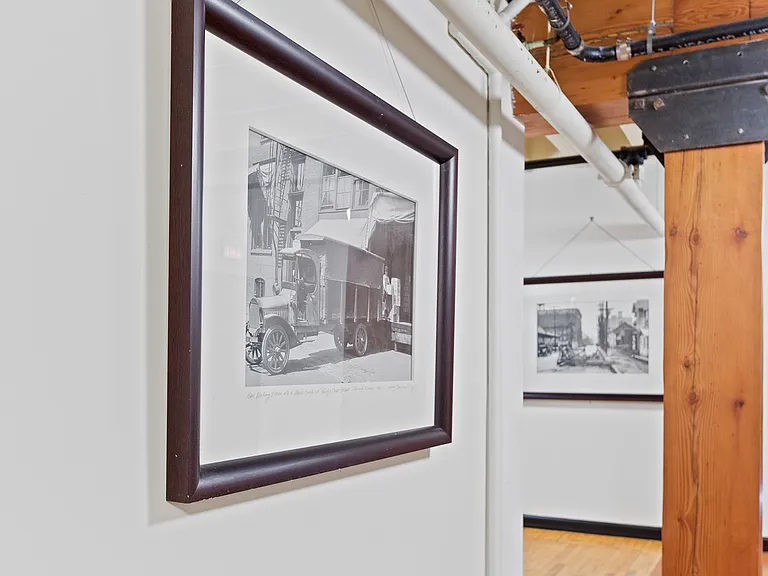 1306 NW Hoyt St #207 — Photo 17