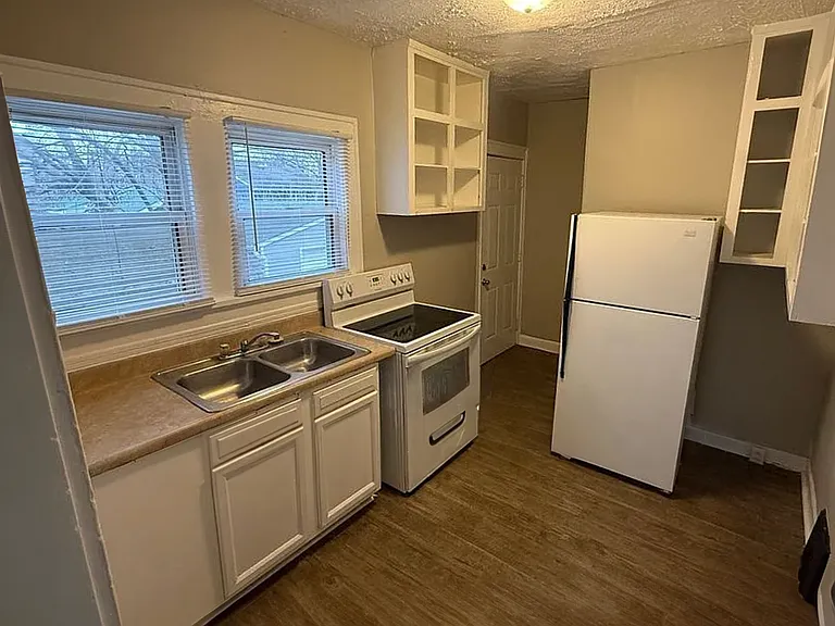 1522 N Tacoma Ave — Photo 6