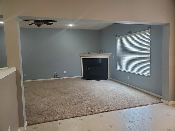 5th image of 8247 Sea Mist Ct