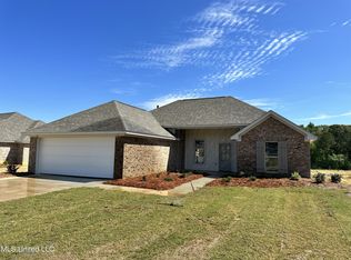 104 Bailey Cv, Canton, MS 39046