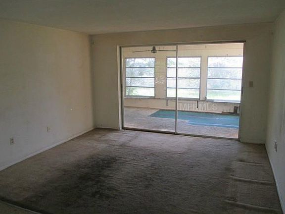 5th image of 3525 Westchester Dr