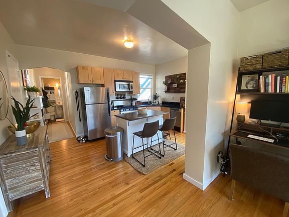 4th image of 2727 Jackson St APT 3