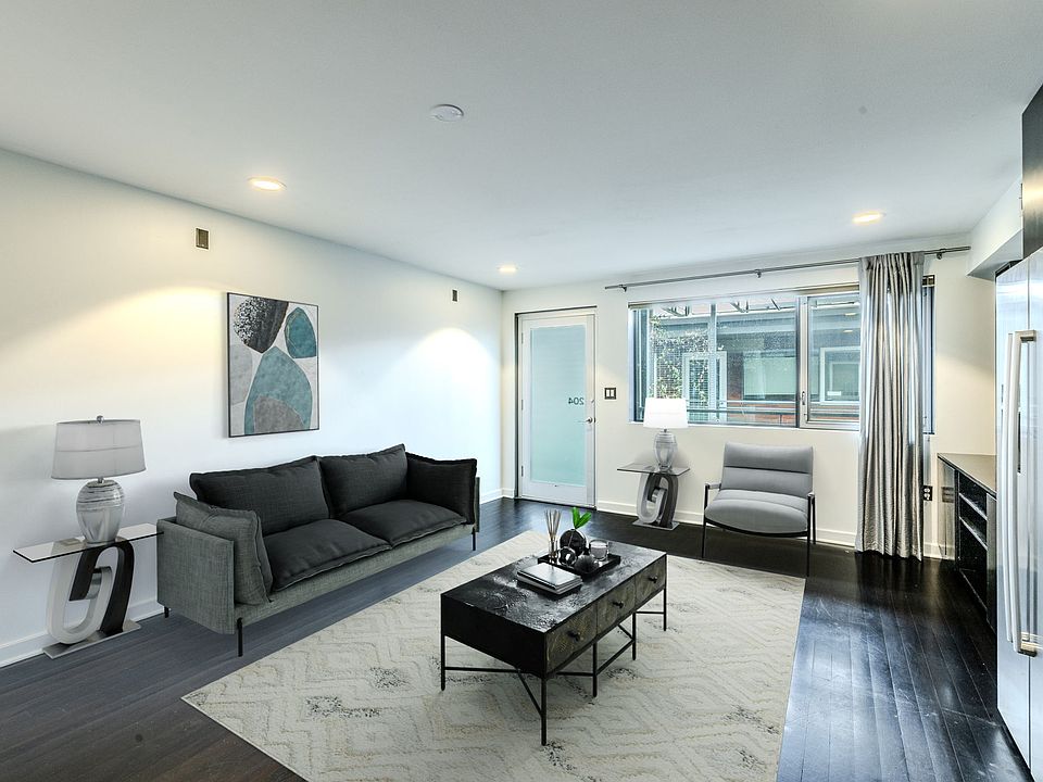 1st image of 904 West Ave APT 204