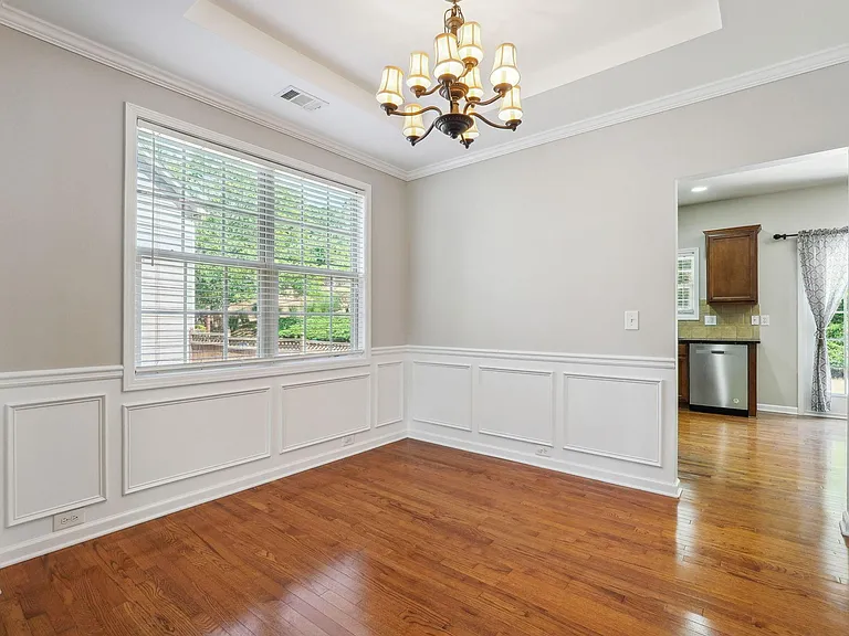 4450 Dartford Rd — Photo 10
