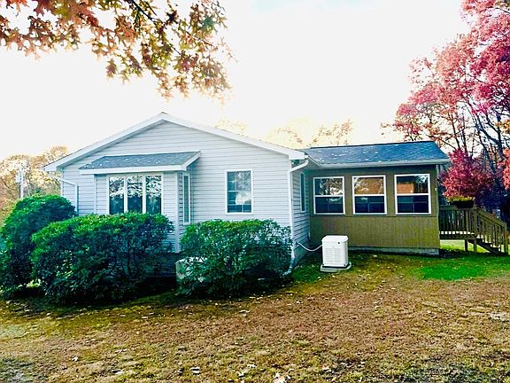 5th image of 879 Kahle Rd