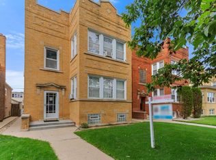 5238 W Melrose St, Chicago, IL 60641