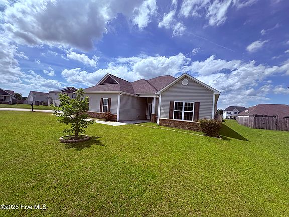 5th image of 311 Aquamarine Cir