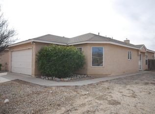 201 Calle Del Rey SW, Albuquerque, NM 87121