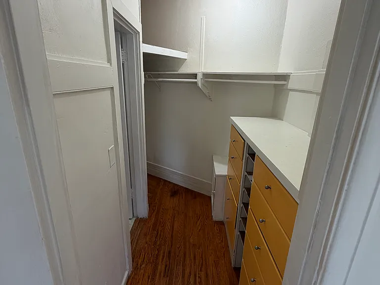1143 McKinley Ave #1 — Photo 11